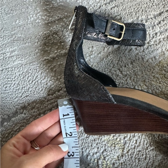 Ugg Char Mar Ankle Strap Black braided Leather Mini Wedge Sandals Size 8 - Picture 3 of 9